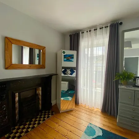6 New Street Bantry Selfcatering Bnb Apartment 1 Exterior photo