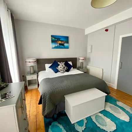 6 New Street Bantry Selfcatering Bnb Apartment 1 Exterior photo